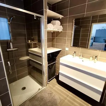 Appartement Pessicart - T2 Avec Terrasse - Avec Piscine *